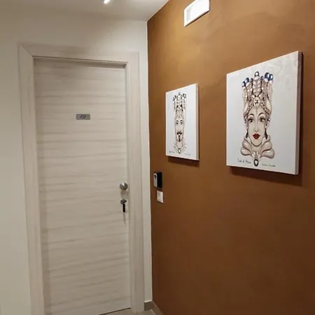 Roccazzo 16 Maison d'hôtes Cefalù