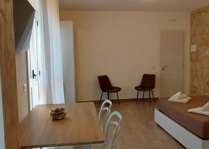 Roccazzo 16 招待所 切法卢